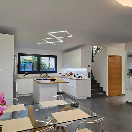 Blackbird Villa Grimisuat